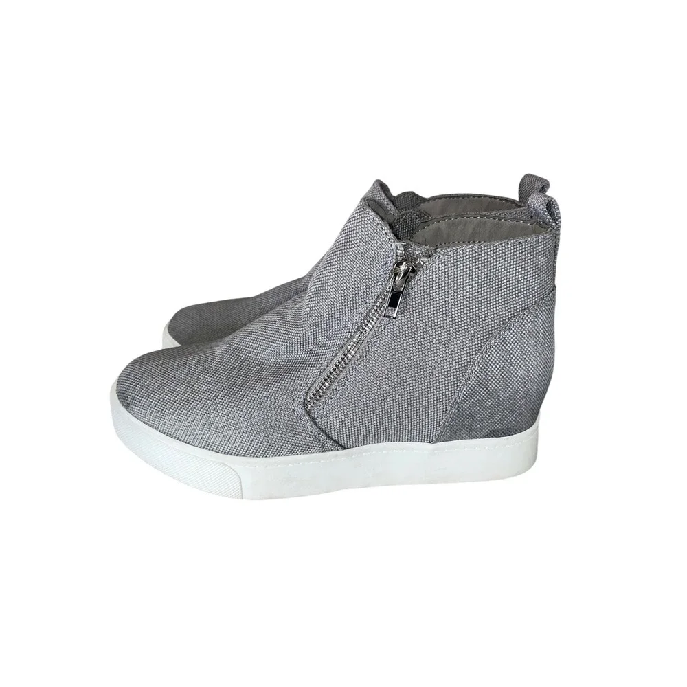 Soda Womens Grey Metallic Hidden Wedge High Top Fashion Sneakers Size 8.5